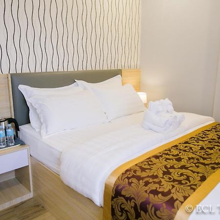 Ecl Travellers Inn Aklan ภายนอก รูปภาพ